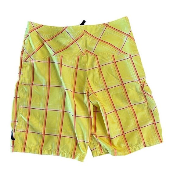 Hurley Mens Board Shorts Surfing Swimwear Cargo Pockets Yellow Plaid Size 33 - Picture 2 of 6